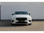 Volvo V60 T6 340pk automaat Recharge AWD R-Design Panoramich schuif kanteldak / Semi elektrisch wegklapbare trekhaak / Adaptieve cruise control