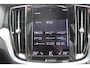 Volvo V60 T6 340pk automaat Recharge AWD R-Design Panoramich schuif kanteldak / Semi elektrisch wegklapbare trekhaak / Adaptieve cruise control