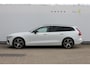 Volvo V60 T6 340pk automaat Recharge AWD R-Design Panoramich schuif kanteldak / Semi elektrisch wegklapbare trekhaak / Adaptieve cruise control