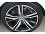 Volvo V60 T6 340pk automaat Recharge AWD R-Design Panoramich schuif kanteldak / Semi elektrisch wegklapbare trekhaak / Adaptieve cruise control