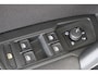 Volkswagen Tiguan 1.5 TSI Life Navigatie | Trekhaak | Parkeercamera | All Season Banden