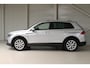 Volkswagen Tiguan 1.5 TSI Life Navigatie | Trekhaak | Parkeercamera | All Season Banden