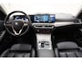 BMW 3-Serie Touring 318i High Executive Sport Aut. [ Leder Apple/Android Navi Stoelverwarming ]
