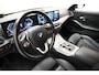BMW 3-Serie Touring 318i High Executive Sport Aut. [ Leder Apple/Android Navi Stoelverwarming ]