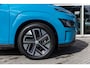 Hyundai Kona Electric EV Comfort 64 kWh Dive in Jeju