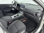 Hyundai Kona Electric EV FASHION 64 kWh <| PDC | 3 FASE | WARMTEPOMP | LEDER | CAMERA | CLIMA | CRUISE ADAPT. | NAVI | PRIVACY GLASS | DAKRAILING | APPLE CAR PLAY & ADROID AUTO | DODEHOEKSPIEGELS |