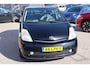 Toyota Prius 1.5 VVT-i Tech Edition | Navigatie | Camera | Cruise | Clima | Dealer onderhouden