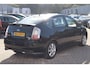 Toyota Prius 1.5 VVT-i Tech Edition | Navigatie | Camera | Cruise | Clima | Dealer onderhouden