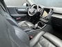 Volvo XC40 2.0 B4 Plus Dark 360 camera / Harman Kardon/ 2 elektrische stoelen / intellisafe / climate line/ leer/ trekhaak / all season banden