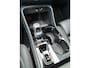 Volvo XC40 2.0 B4 Plus Dark 360 camera / Harman Kardon/ 2 elektrische stoelen / intellisafe / climate line/ leer/ trekhaak / all season banden