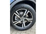 Volvo XC40 2.0 B4 Plus Dark 360 camera / Harman Kardon/ 2 elektrische stoelen / intellisafe / climate line/ leer/ trekhaak / all season banden