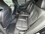Volvo XC40 2.0 B4 Plus Dark 360 camera / Harman Kardon/ 2 elektrische stoelen / intellisafe / climate line/ leer/ trekhaak / all season banden