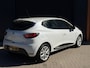 Renault Clio 0.9 TCe Limited|100% Onderhouden|Pearl White|Stoelverwarming|Parkeersensoren|Keyless|Navi|Led|Half Leder|Climate Cont