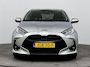 Toyota Yaris 1.5 Hybrid 115 Dynamic | Dodehoek detectie | Parkeersensoren voor/achter | Stoel-/stuurverwarming | Apple Carplay / Android Auto | Adaptive Cruise | Clima | Keyless | Camera | 16 inch