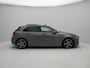 Mercedes-Benz A-klasse 180 Business Solution AMG | Panoramadak | Stoelverwarming | Camera | Navigatie |