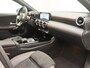 Mercedes-Benz A-klasse 180 Business Solution AMG | Panoramadak | Stoelverwarming | Camera | Navigatie |