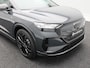 Audi Q4 e-tron S edition 45 | 82 kWh | 286 PK | 21 inch velgen | Privacyglas | Trekhaak | Panoramadak | Zwart optiek |