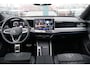 Volkswagen Passat Variant 1.5 eTSI R-Line Business | Achteruitrijcamera | Lichtmetalen velgen 18" | Matrix LED koplampen