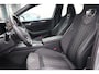 Volkswagen Passat Variant 1.5 eTSI R-Line Business | Achteruitrijcamera | Lichtmetalen velgen 18" | Matrix LED koplampen