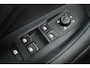 Volkswagen Passat Variant 1.5 eTSI R-Line Business | Achteruitrijcamera | Lichtmetalen velgen 18" | Matrix LED koplampen