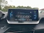 Peugeot e-208 EV 50kWh 136pk | Navigatie | Bluetooth | Parkeersensoren voor & achter | Cruise & Climate Control | AppleCarPlay & AndroidAuto | Stoelverwarming