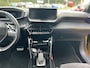 Peugeot e-208 EV 50kWh 136pk | Navigatie | Bluetooth | Parkeersensoren voor & achter | Cruise & Climate Control | AppleCarPlay & AndroidAuto | Stoelverwarming