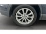Toyota RAV4 2.5 Hybrid Executive Dealer onderhouden JBL Navi Trekhaap PDC