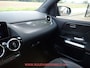 Mercedes-Benz B-klasse 180 AMG-LINE / CAMERA / CARPLAY / TREKHAAK / SCHUIF-KANTEL
