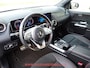 Mercedes-Benz B-klasse 180 AMG-LINE / CAMERA / CARPLAY / TREKHAAK / SCHUIF-KANTEL