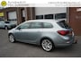 Opel Astra Sports Tourer 1.4 120PK TURBO SPORT COSMO LUXE ORIGINEEL NEDERLANDS SPORTSTOELEN NAVIGATIE CAMERA TREKHAAK ECC AIRCO CRUISECONTROL LED PARKEERSENSOREN V+A 18INCH BLUETOOTH ENZ...