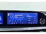 Omoda 9 1.5T-GDi SHS-P Premium 5p | Nog 6 jaar fabrieksgarantie | Tot 145 km volledig elektrisch rijden | Tot 1100 km gecombineerd rijden | 537 pk | Schuif/ kanteldak | Adaptive cruise control | Climate control | Lederen bekleding | Verwarmbare stoelen voor & achter | Apple Carplay/Android Auto