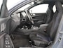 BMW 1-Serie 120i Business Edition Plus | M-Pakket | Navigatie | LED | Navigatie | Pano.Dak |