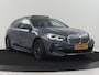 BMW 1-Serie 120i Business Edition Plus | M-Pakket | Navigatie | LED | Navigatie | Pano.Dak |