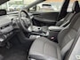 Toyota C-HR / C-HR+ First Edition 77 kWh l 20 inch velgen l elektrische achterklep l verwarmde stoelen en stuurwiel