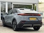 Toyota C-HR / C-HR+ First Edition 77 kWh l 20 inch velgen l elektrische achterklep l verwarmde stoelen en stuurwiel
