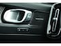Volvo XC40 2.0 B4 Ultimate Dark | Pano-dak | Leer | Adap. Cruise | Harman & Kardon | Pixel LED |