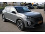 Peugeot e-2008 EV GT Avantage 54 kWh | Fase 3 laden | SOH 98% | Massage | Luxe stoelen | Warmtepomp | Navigatie | NL auto | 17.500km |