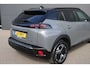 Peugeot e-2008 EV GT Avantage 54 kWh | Fase 3 laden | SOH 98% | Massage | Luxe stoelen | Warmtepomp | Navigatie | NL auto | 17.500km |