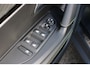 Peugeot e-2008 EV GT Avantage 54 kWh | Fase 3 laden | SOH 98% | Massage | Luxe stoelen | Warmtepomp | Navigatie | NL auto | 17.500km |