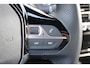 Peugeot e-2008 EV GT Avantage 54 kWh | Fase 3 laden | SOH 98% | Massage | Luxe stoelen | Warmtepomp | Navigatie | NL auto | 17.500km |