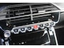 Peugeot e-2008 EV GT Avantage 54 kWh | Fase 3 laden | SOH 98% | Massage | Luxe stoelen | Warmtepomp | Navigatie | NL auto | 17.500km |