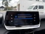Peugeot 2008 1.2 Turbo Allure 130 PK | Navigatie via Telefoon | All Season Banden  Stoelverwarming | Camera | LED Verlichting | Cruise Control | Climate Control | Half Lederen Bekleding
