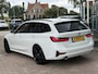 BMW 3-Serie Touring 330e High Executive | LASER LED | 19 " |  CAMERA | HEAD-UP | ELEKTR KLEP | NAVI | CARPLAY |