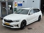 BMW 3-Serie Touring 330e High Executive | LASER LED | 19 " |  CAMERA | HEAD-UP | ELEKTR KLEP | NAVI | CARPLAY |