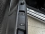 Opel Karl 1.0 Rocks Online Edition/ Apple + Android/ Dakrails/ DAB+/ 15'' LMV/ Extra getint glas/ Multi. Stuur/ Navi/ Cruise/ Bluetooth/ Airco/ Mistl./ PDC/ Metallic lak.