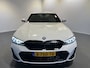 BMW 3-Serie 320e | Navigatie/Android/Apple Carplay | M-Pakket | Sfeerverlichting | LM Velgen | Cruise Control | Airco |