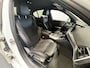 BMW 3-Serie 320e | Navigatie/Android/Apple Carplay | M-Pakket | Sfeerverlichting | LM Velgen | Cruise Control | Airco |