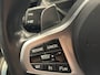 BMW 3-Serie 320e | Navigatie/Android/Apple Carplay | M-Pakket | Sfeerverlichting | LM Velgen | Cruise Control | Airco |