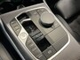 BMW 3-Serie 320e | Navigatie/Android/Apple Carplay | M-Pakket | Sfeerverlichting | LM Velgen | Cruise Control | Airco |