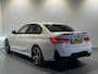 BMW 3-Serie 320e | Navigatie/Android/Apple Carplay | M-Pakket | Sfeerverlichting | LM Velgen | Cruise Control | Airco |